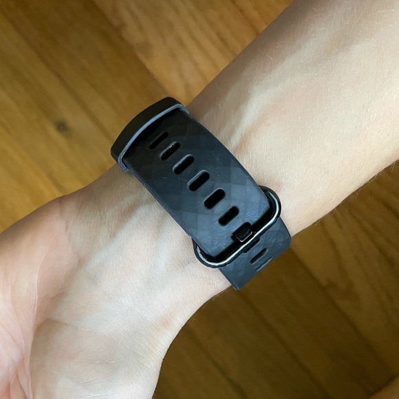 Fitbit Charge 3 - Picture 3 of 6